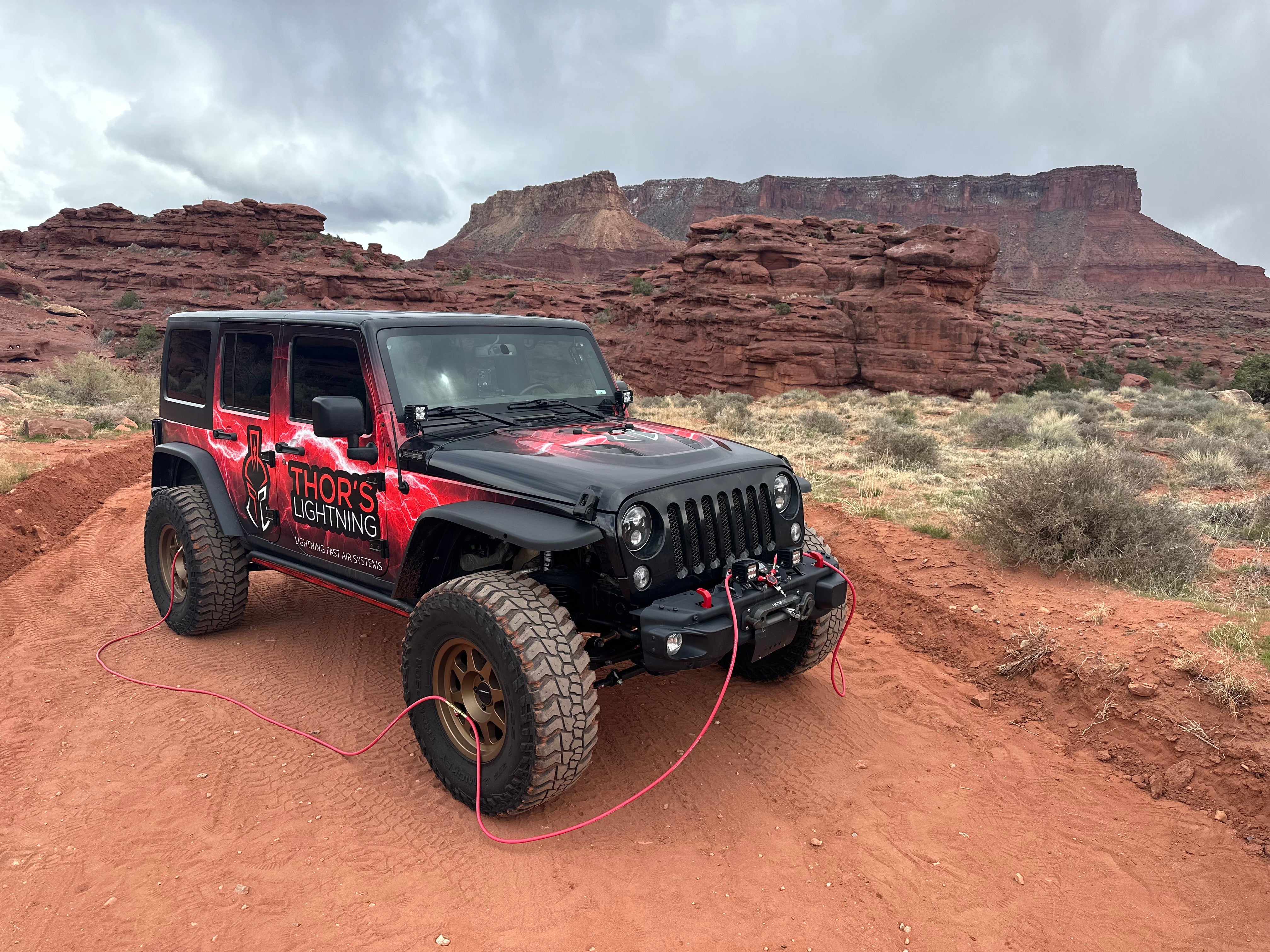 Thor's Lightning Rapid 4-Tire Portable Adventure Air System Recreational Vehicle (RV) Candy Red 13